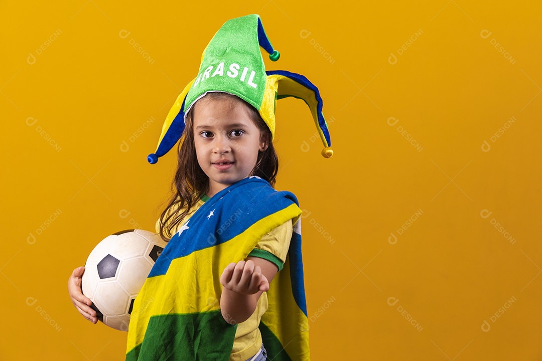 Linda menina criança torcedora do brasil Copa Do Mundo