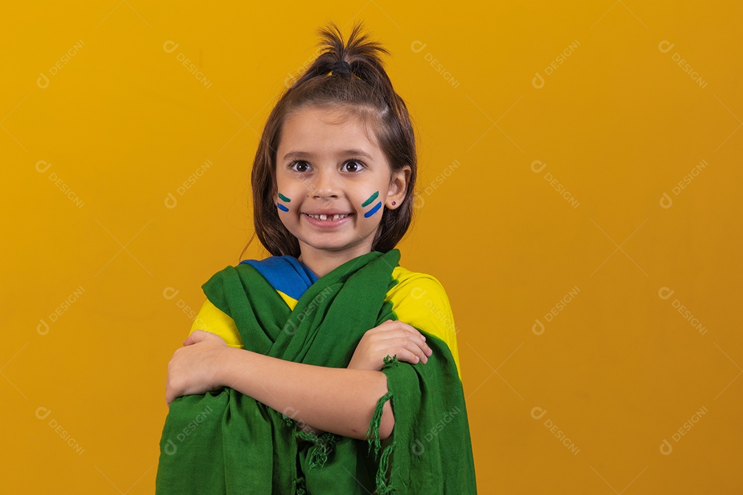 Linda menina criança torcedora do brasil Copa Do Mundo