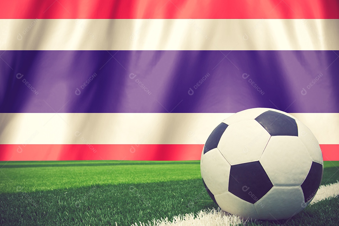 Bola de futebol cor vintage.