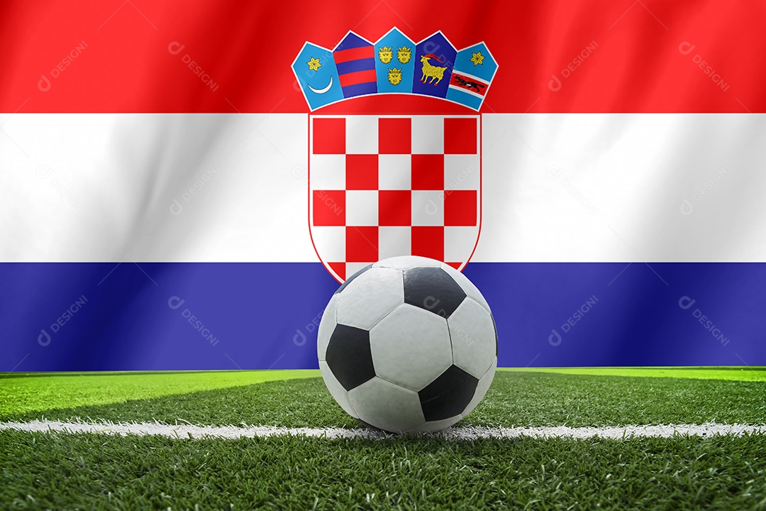 Croácia agitando bandeira e bola de futebol na rede do gol