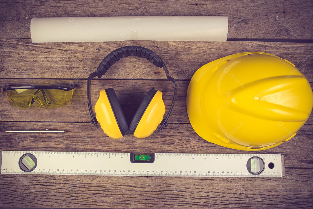 Mesa engenheiro para trabalhar cor vintage do canteiro de obras.