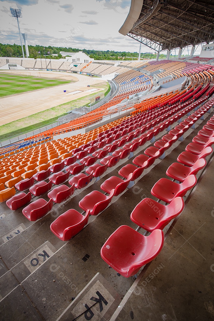 Assentos vazios no estádio