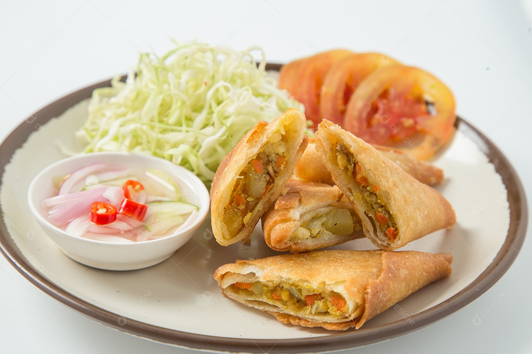 Deliciosos rolinhos primavera vegetarianos