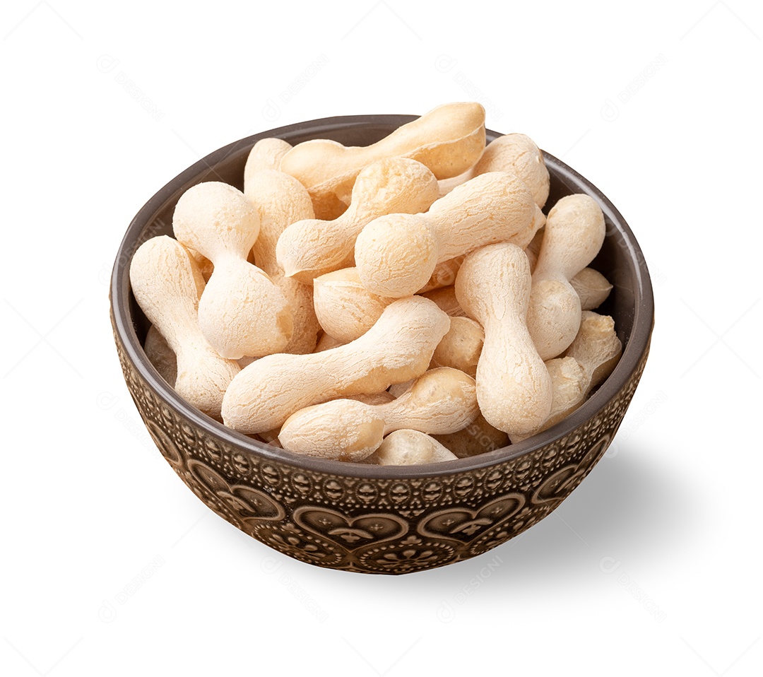 Polvilho brasileiro tradicional ou biscoito de amido em uma tigela isolado