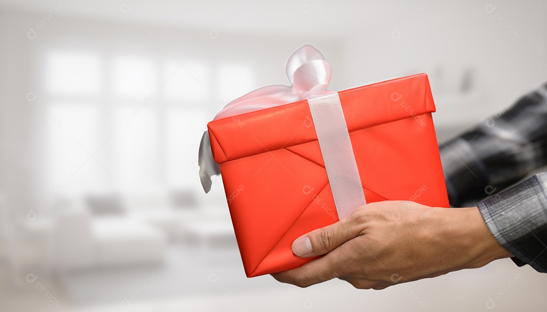 Dar presentes, Natal, Ano Novo, aniversários, casamentos, aniversários durante festivais