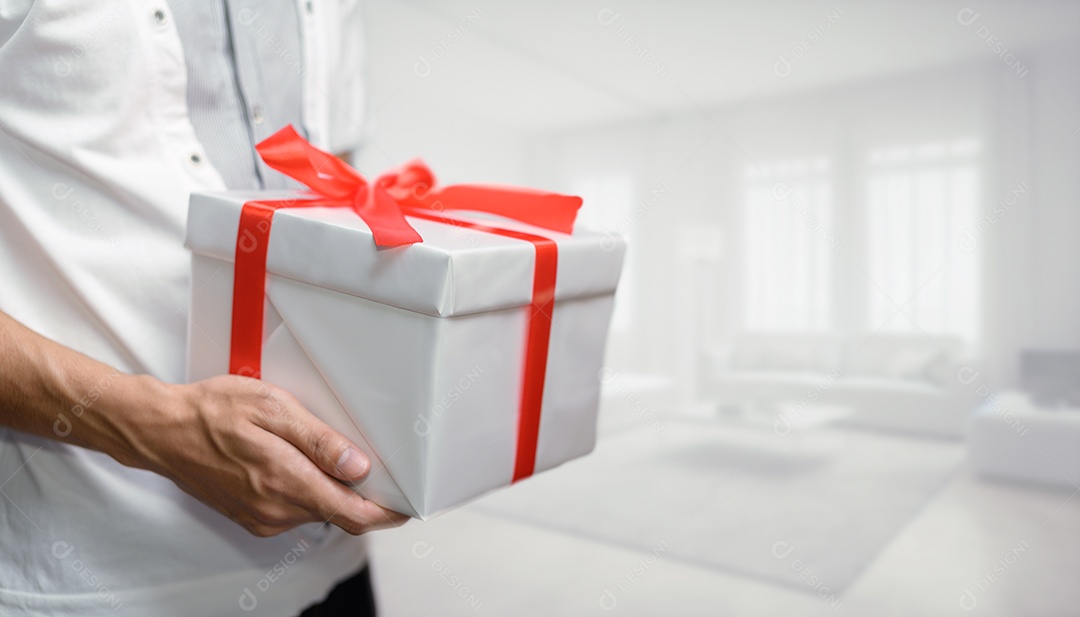 Dar presentes, Natal, Ano Novo, aniversários, casamentos, aniversários durante festivais