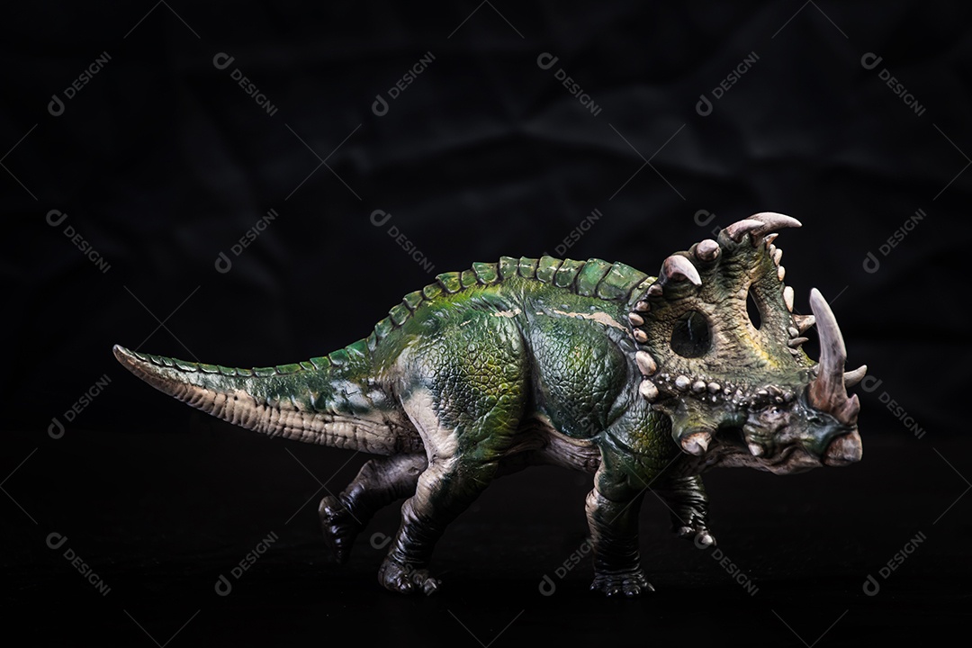 Dinossauro, Sinoceratops no escuro