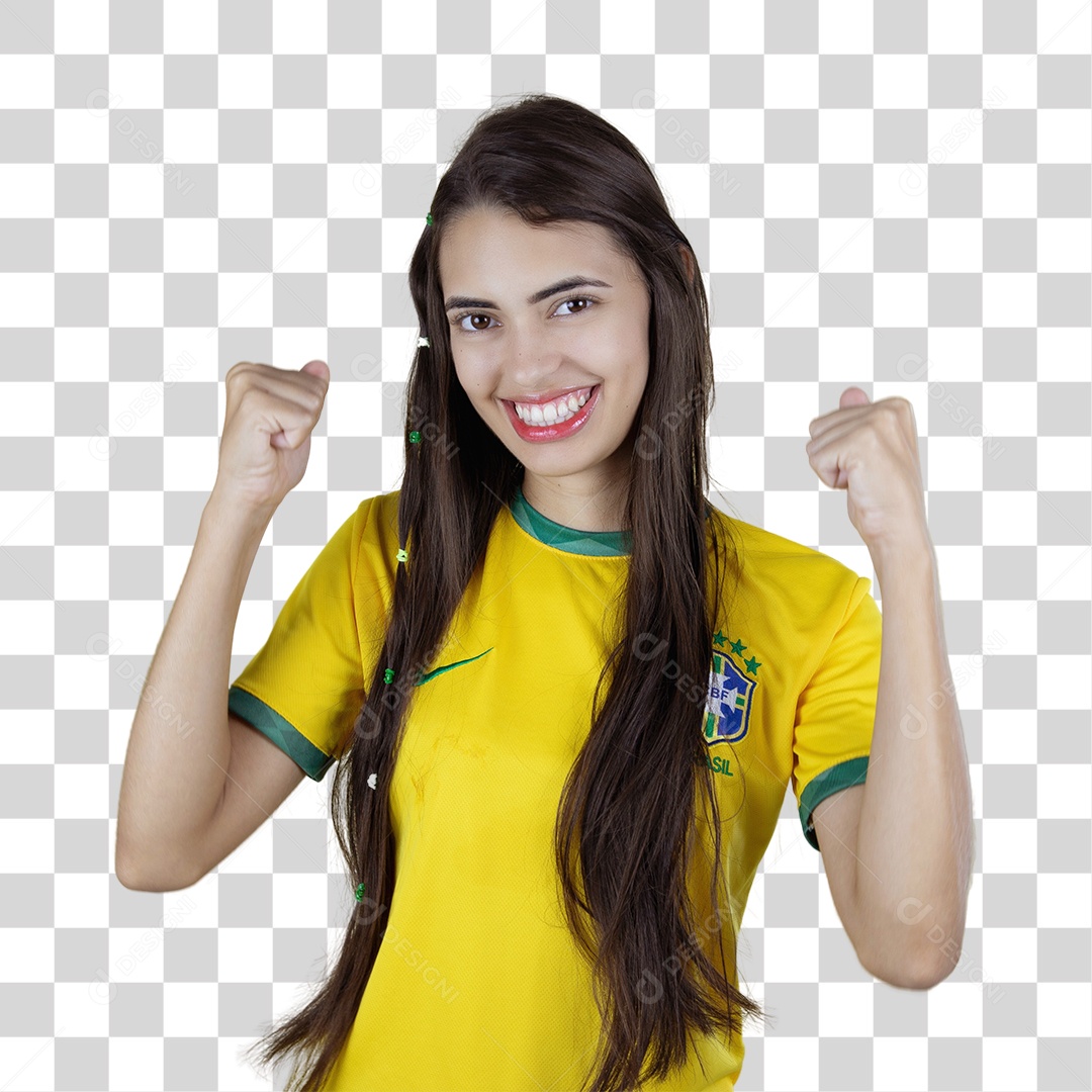 Linda mulher torcedora brasileira sobre fundo isolado amarelo