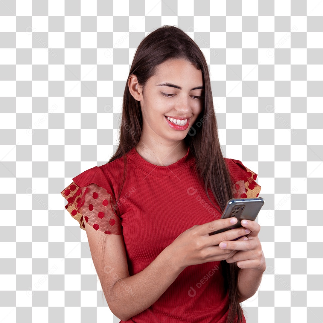 Linda mulher jovem mexendo em seu celular smartphone