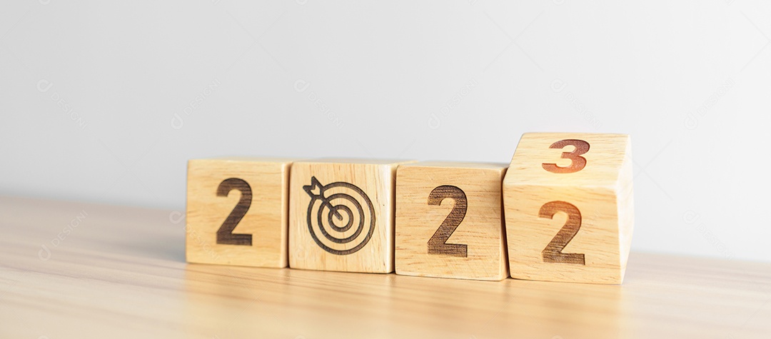 Change from 2022 to 2023 year block with dartboard icon. Goal, Target