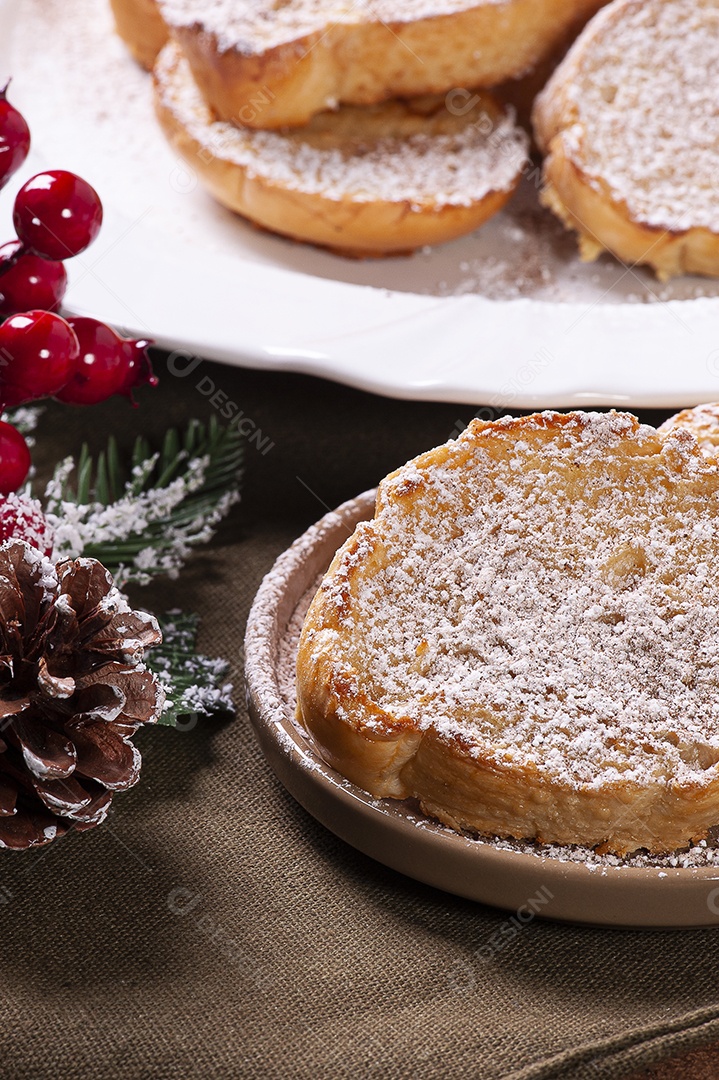 Sobremesa típica de Natal chamada Rabanadas. Torrada francesa