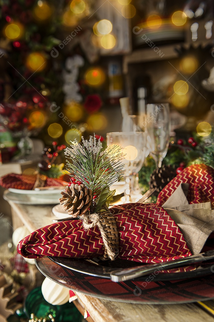 Linda mesa de Natal com luzes bokeh