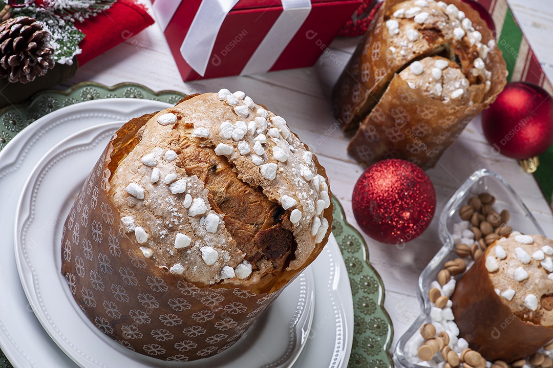 Panetone artesanal de fermentação natural, com chocolate