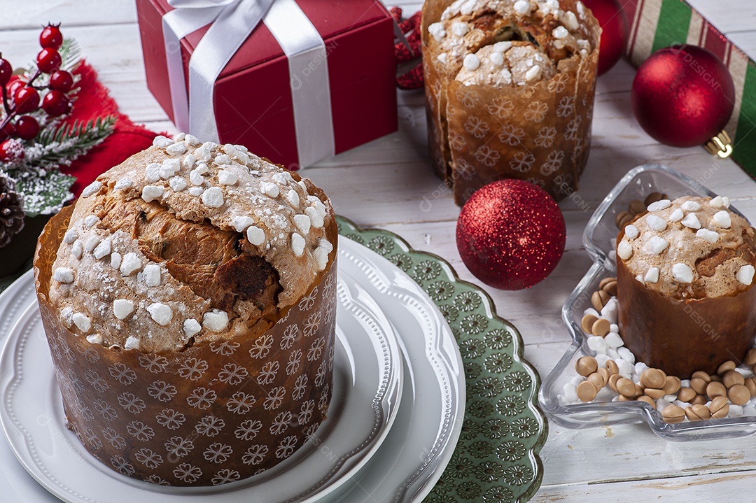 Panetone artesanal de fermentação natural, com chocolate