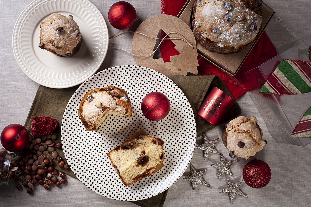 Panetone artesanal de fermentação natural, com chocolate