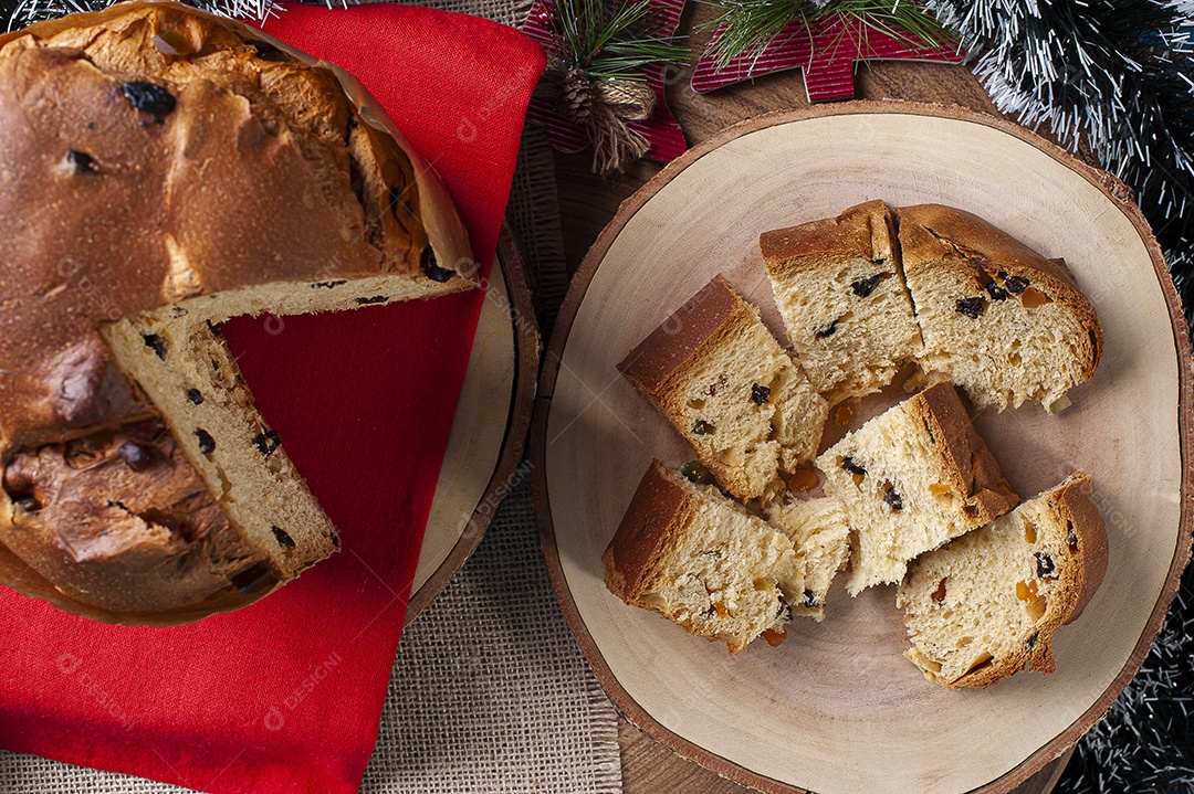 Panettone. Bolo de frutas típico servido no Natal.