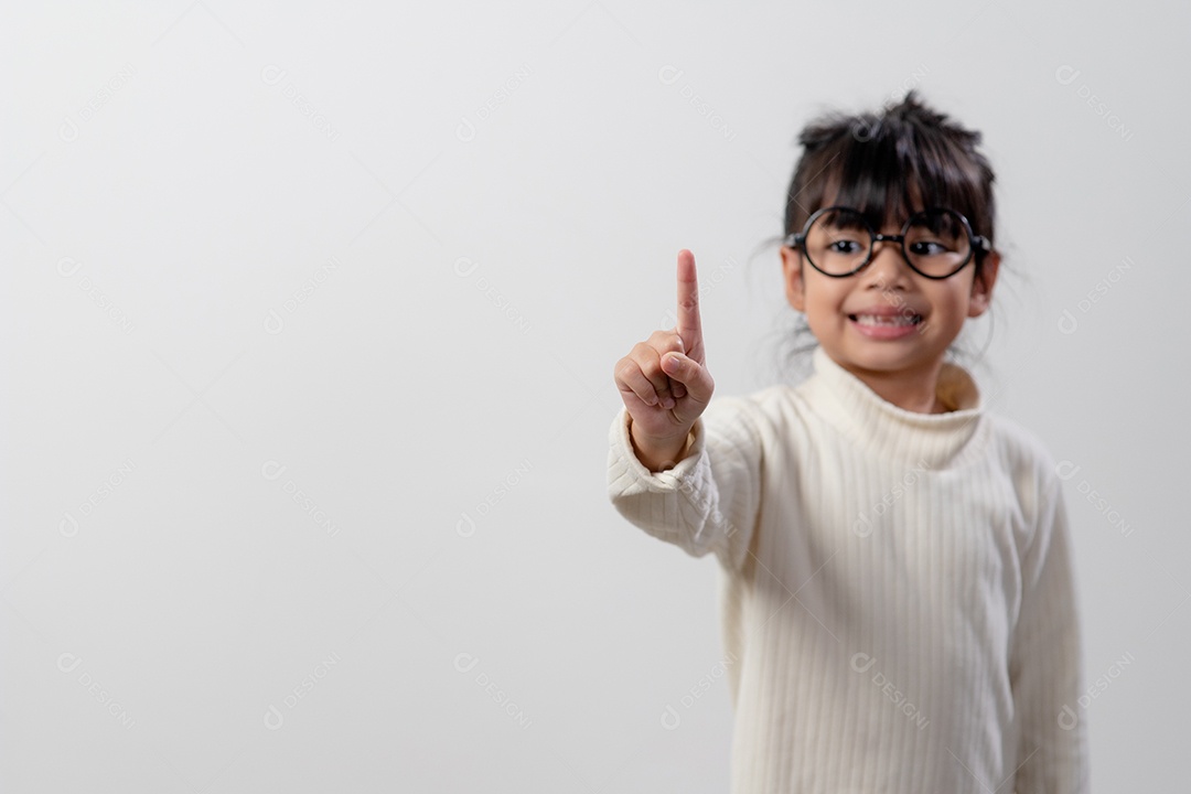 Educação, escola e conceito de tela imaginária - pequeno g asiático.