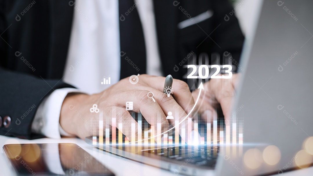 Metas de negócios e tecnologia definidas e conquistas em 2023.