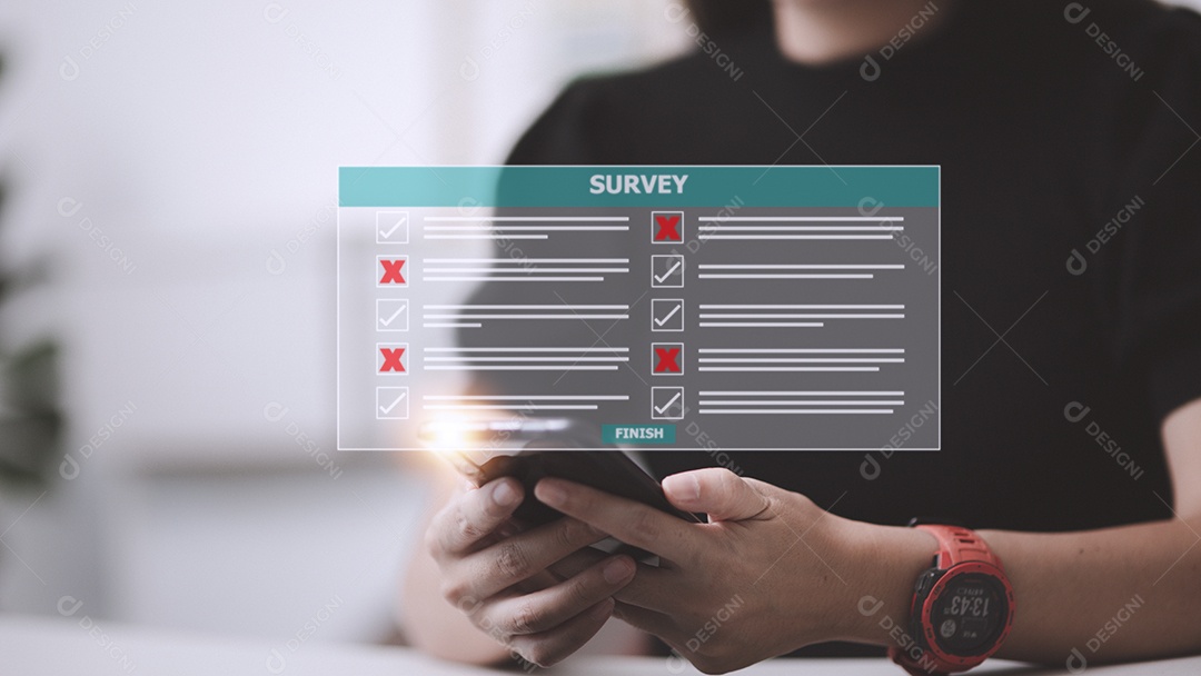 Conceito de formulário de pesquisa. Marcas de verificação na lista de verificação e Preenchimento online.
