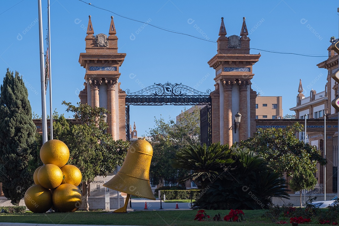 Vista do edifício ESESA IMF School em Málaga.