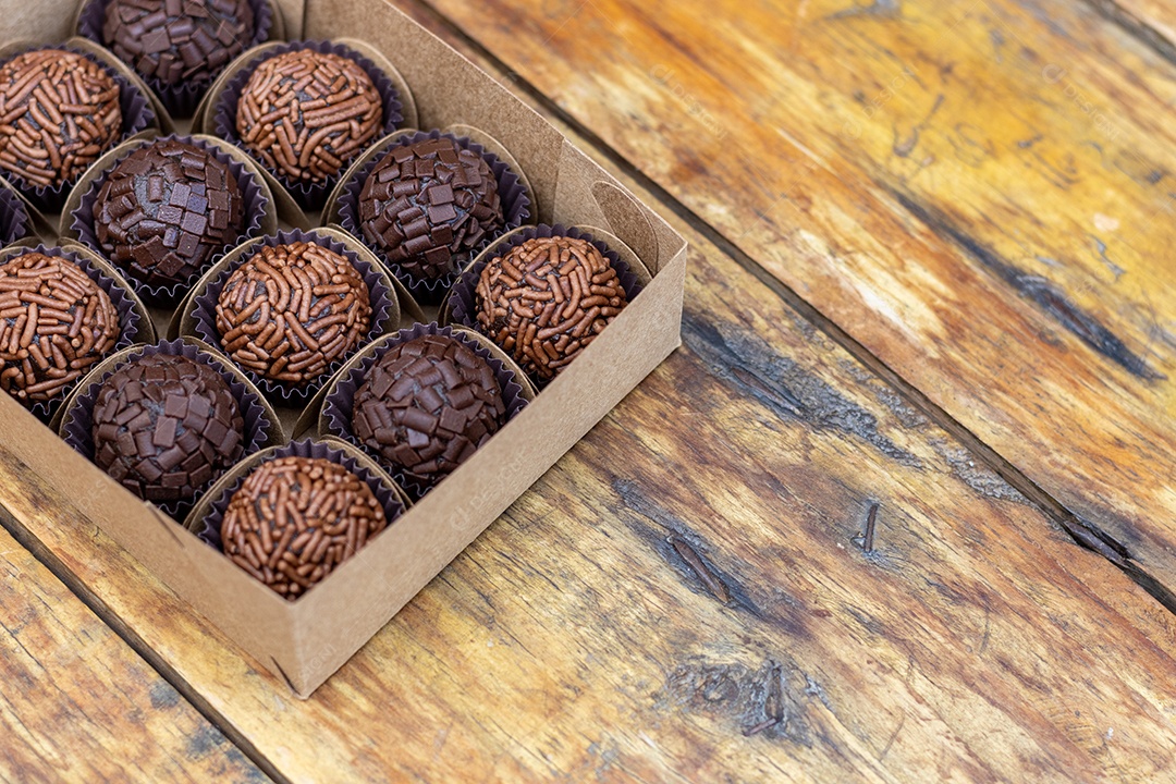 Caixinha com brigadeiros