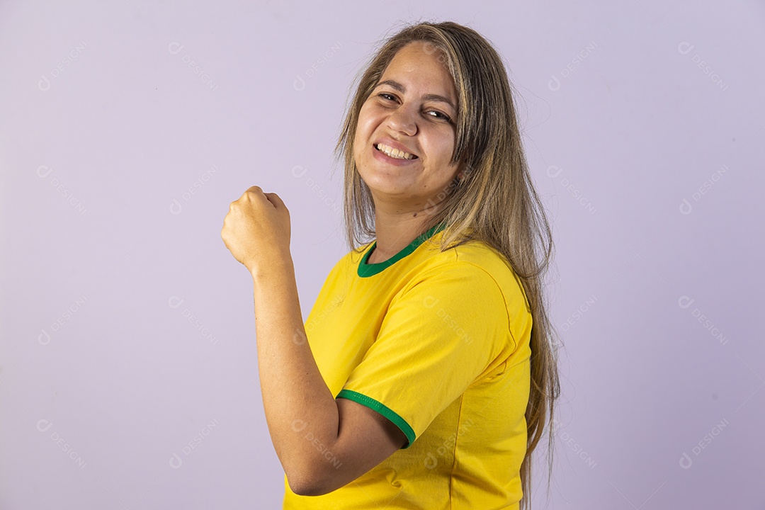 Linda Mulher jovem brasileira torcedora copa do mundo Futebol