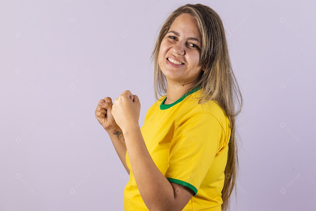 Linda Mulher jovem brasileira torcedora copa do mundo Futebol