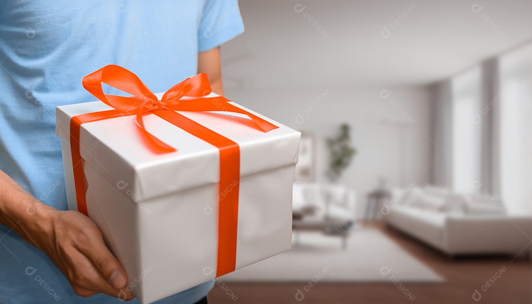 Dar presentes, Natal, Ano Novo, aniversários, casamentos, aniversários durante festivais