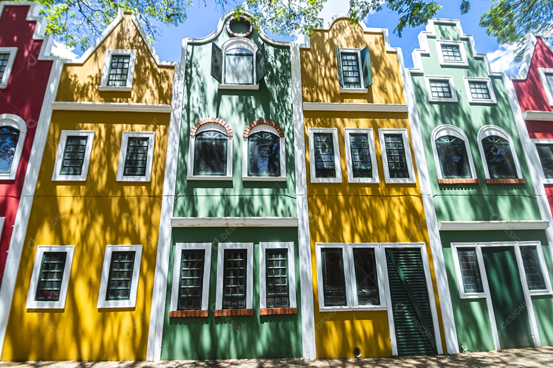 Casinhas coloridas em holambra-sp uma cidade conhecida por ser a cidade das flores