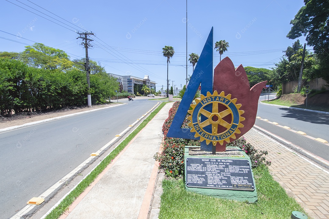 Holambra-sp cidade conhecida por ser a cidade das flores brasileiras da entrada do local.