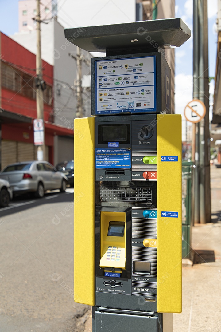 Equipamento de estacionamento