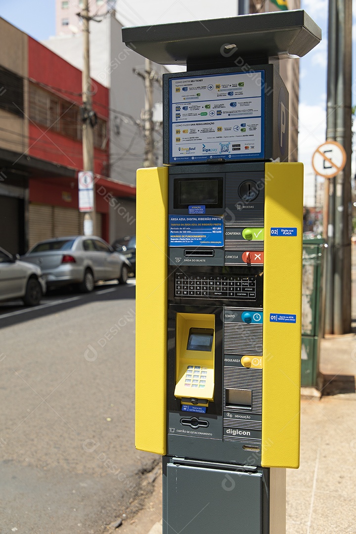 Equipamento de estacionamento