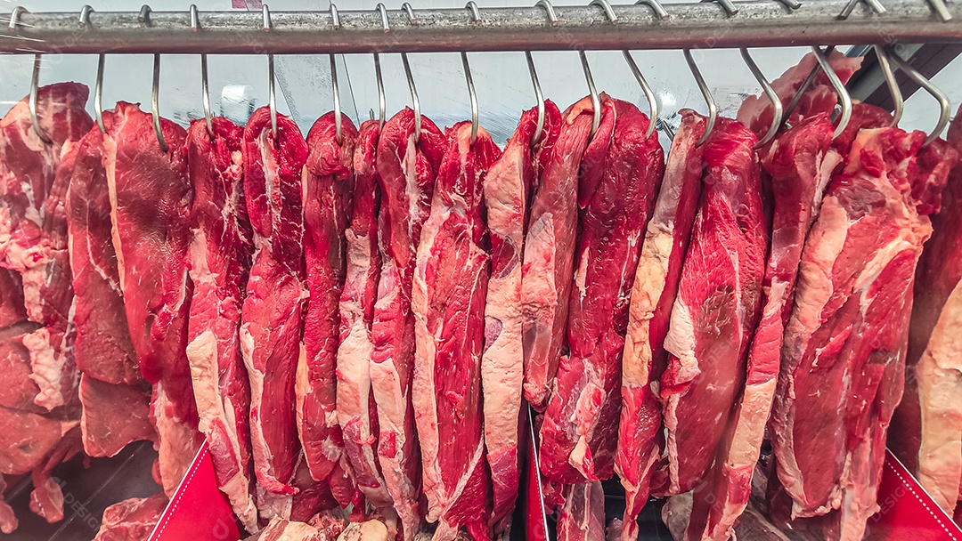 Carnes sobre expositor