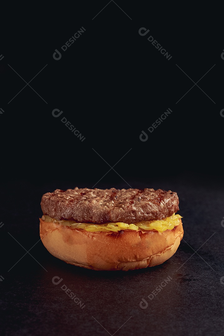 Hamburguer hamburgueria pão carne bacon queijo cheddar cebola alface molho tomate