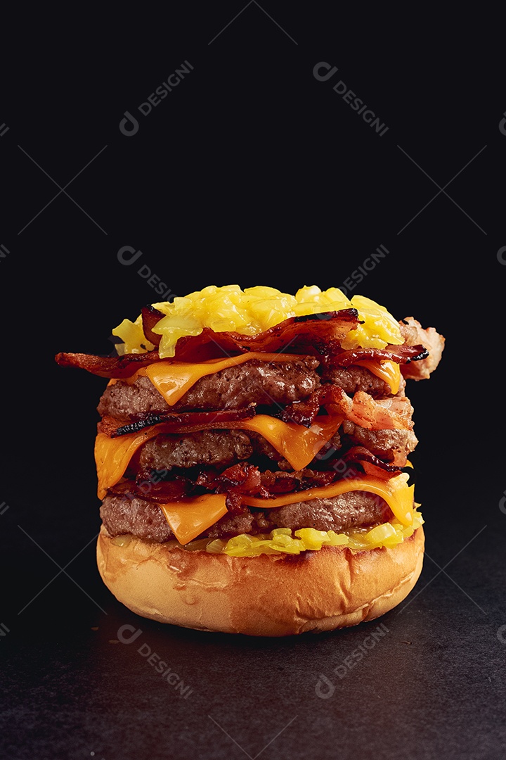 Hamburguer hamburgueria pão carne bacon queijo cheddar cebola alface molho tomate