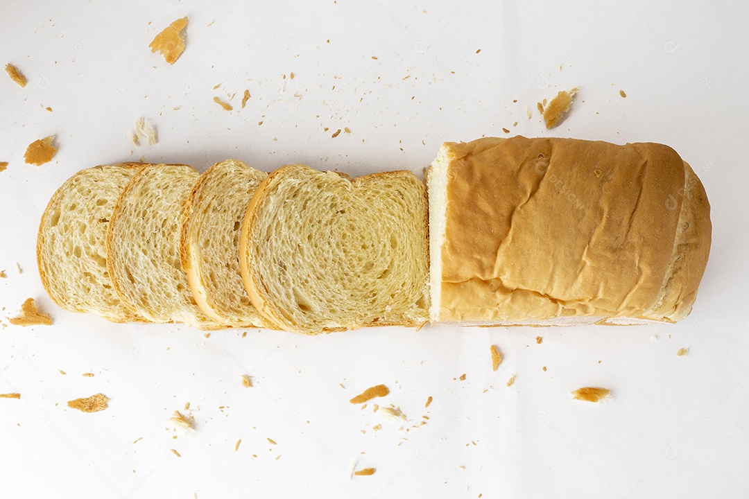 Pão de forma cortados e fatiados empilhados
