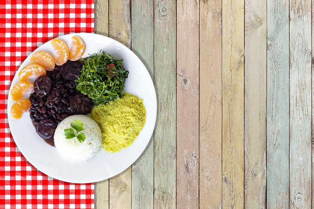 Prato de comida típico do brasil Feijoada