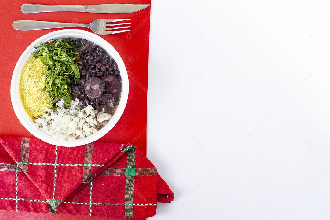 Prato de comida típico do brasil Feijoada