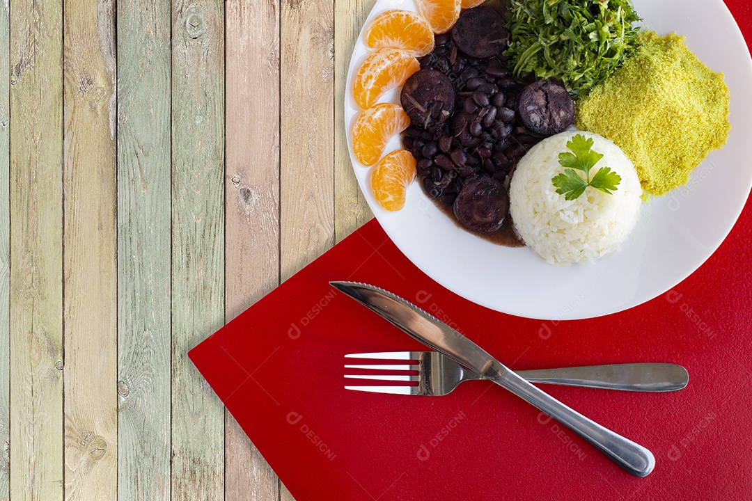 Prato de comida típico do brasil Feijoada