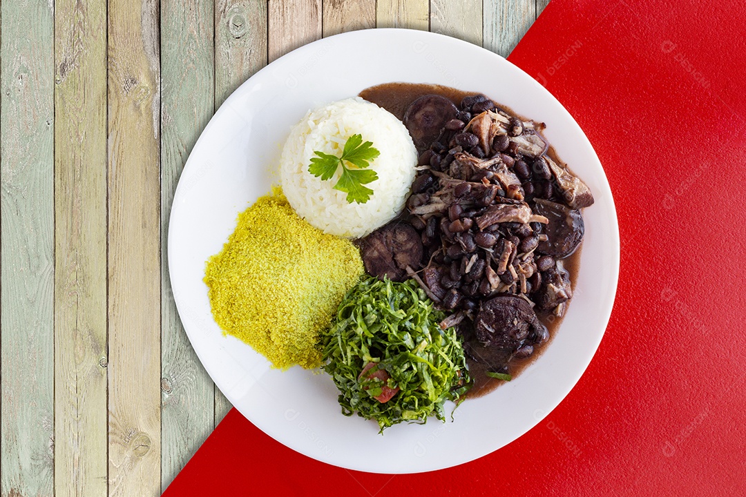 Prato de comida típico do brasil Feijoada