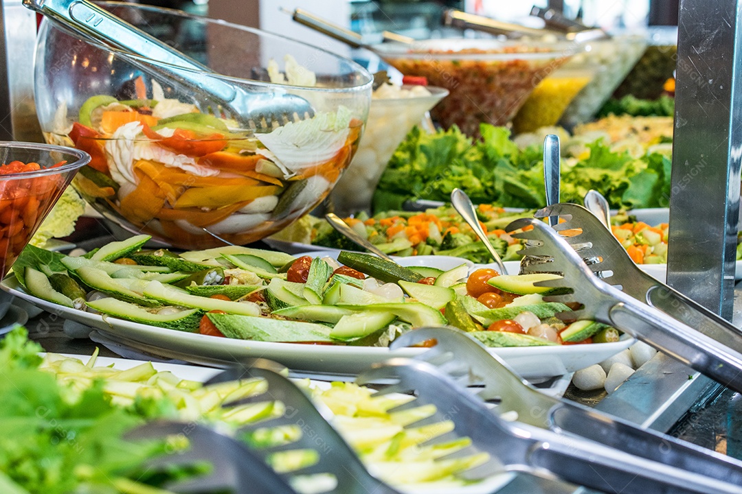 Banquete comida sobre uma de mesa de padaria