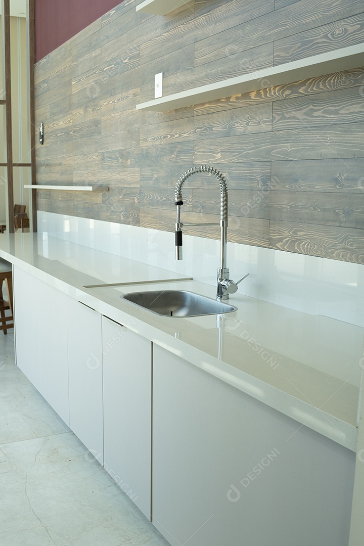 Cozinha planejada chique de uma casa