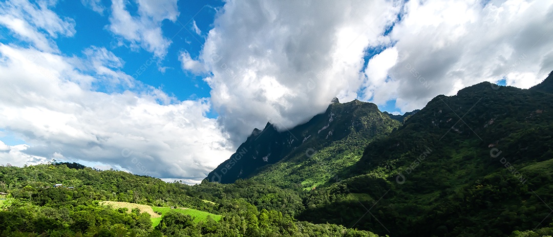 Paisagem da montanha Tailândia