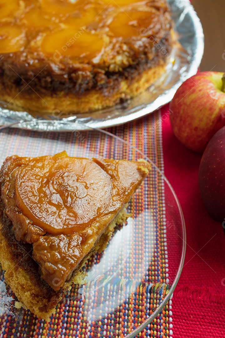 Torta de maçã brasileira, doce muito famoso no Brasil