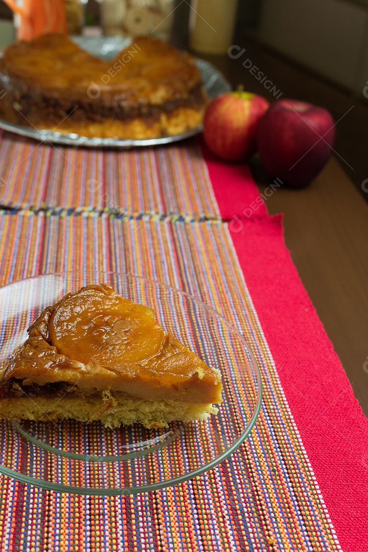 Torta de maçã brasileira, doce muito famoso no Brasil
