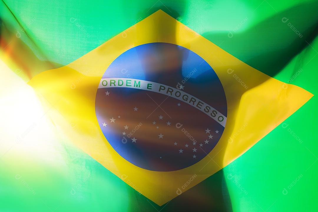 Poder Brasileiro - Silhueta na Bandeira Brasileira Conceito Força Brasileira