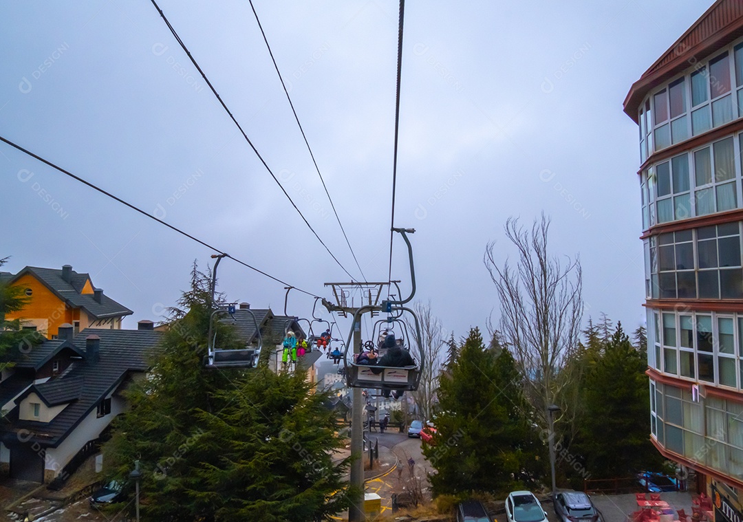 Vista do teleférico em Serra Nevada Tampado Montanha.