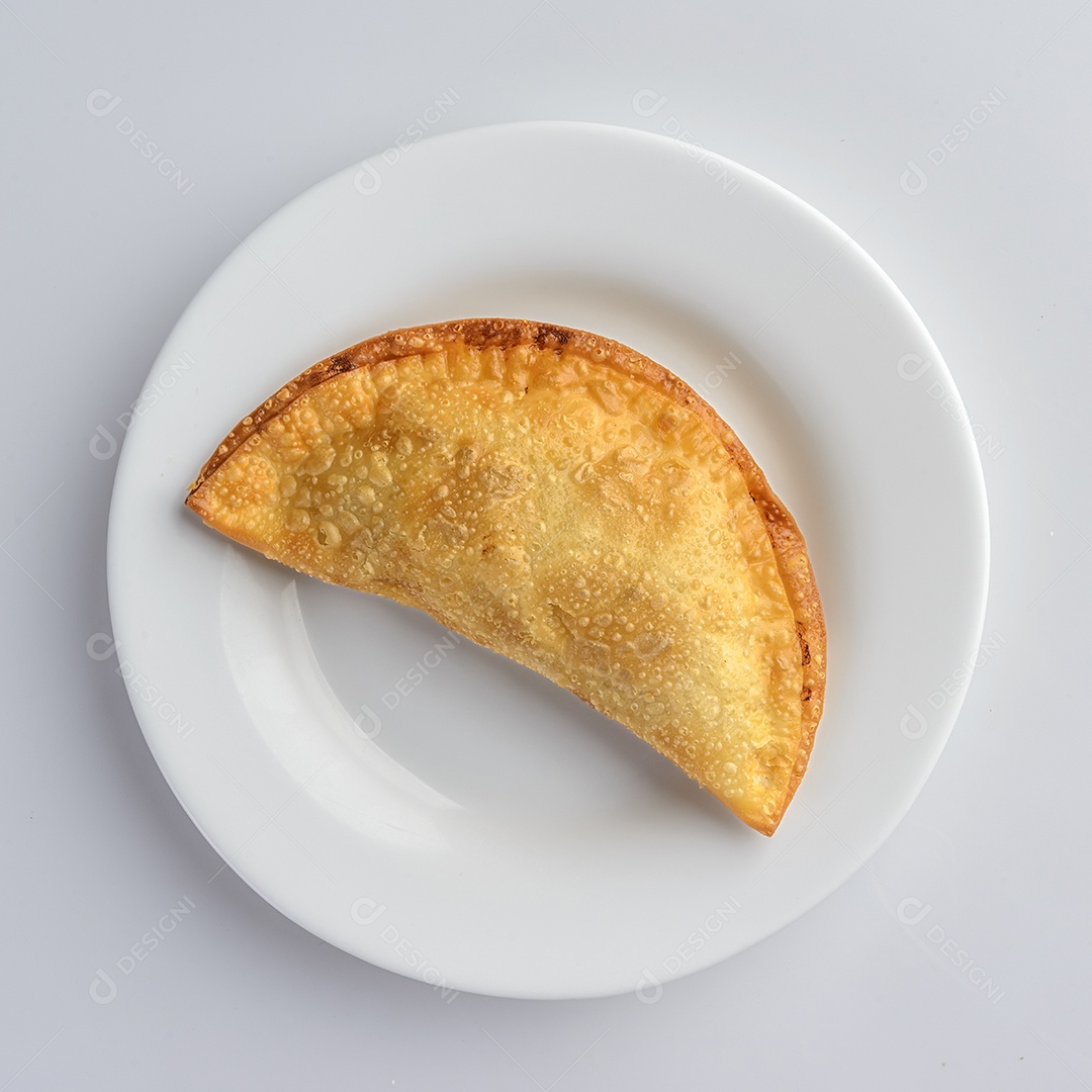 Bolos na chapa branca. Pastelaria tradicional brasileira conhecida como pastel