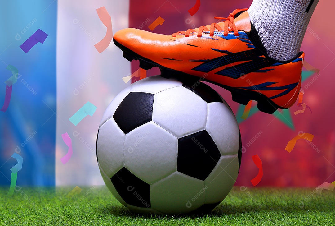 Competição da Taça de Futebol entre a França nacional e a nacional Marrocos.