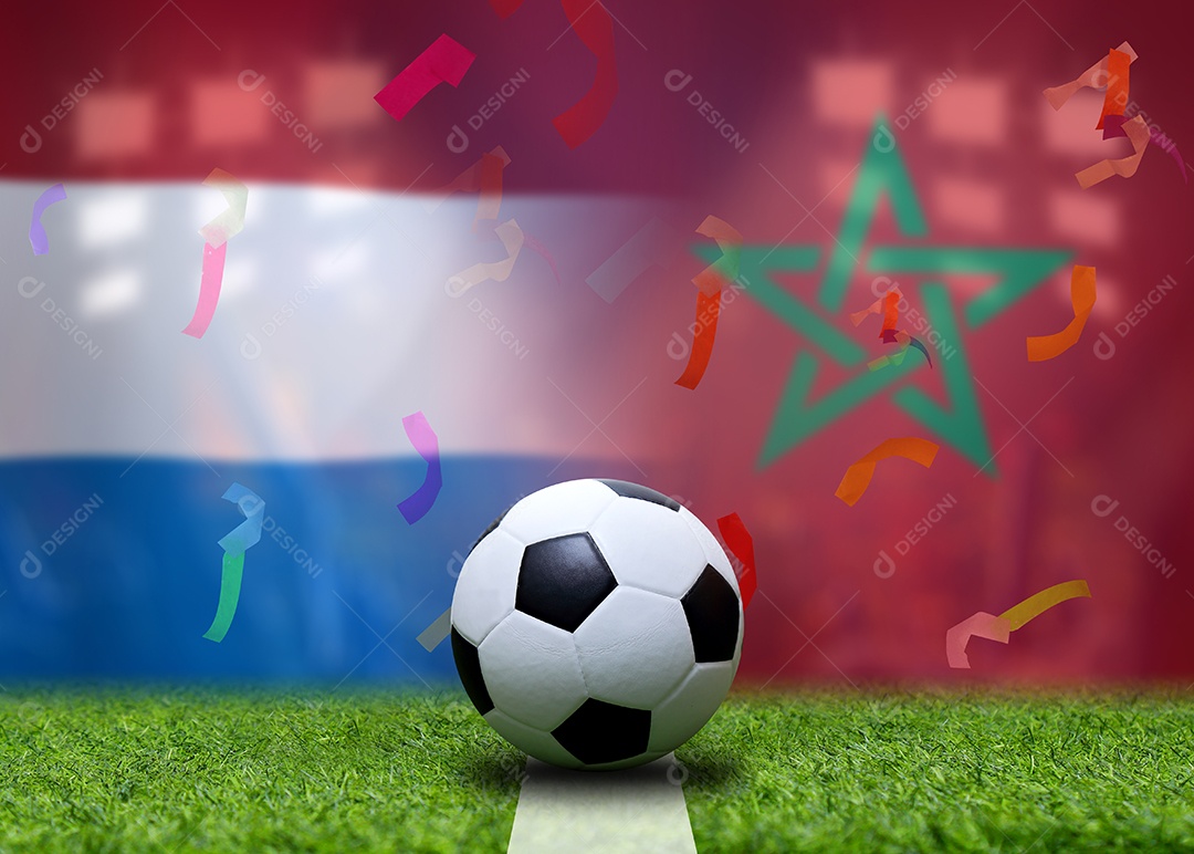 Competição da Taça de Futebol entre a Holanda nacional e a nacional Marrocos.